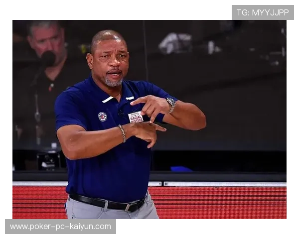 76人训练结束安排冷水疗恢复体能，76人训练服